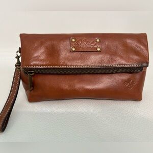 Patricia Nash wristlet clutch